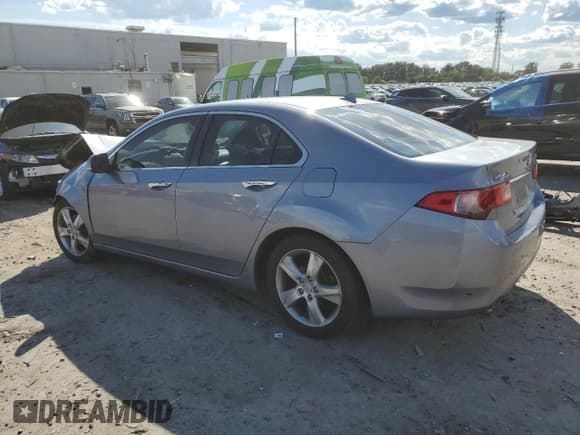✅ 2011 Acura TSX • VIN: JH4CU2F6XBC009653 • Lot: 80478045. Wystawiony na Copart z przebiegiem 135 330 mil. Bezpłatny archiwum sprzedaży aukcyjnych z USA i szczegółowy raport historii pojazdu na DreamBid. Zdjęcie 2.