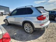 ✅ 2011 BMW X5 35i • VIN: 5UXZV4C54BL412820 • Лот: 80587355. Опубликован ранее на Copart с пробегом 142 606 миль. Бесплатный доступ к архиву аукционных продаж из США и подробный отчёт об истории автомобиля на DreamBid. Изображение 2.