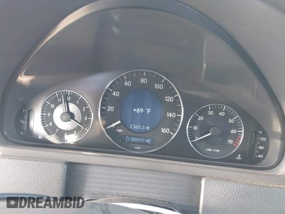 ✅ 2006 Mercedes-Benz CLK 350 • VIN: WDBTK56F56F203955 • Lot: 41391569. Wystawiony na IAAI z przebiegiem 130 907 mil. Bezpłatny archiwum sprzedaży aukcyjnych z USA i szczegółowy raport historii pojazdu na DreamBid. Zdjęcie 7.