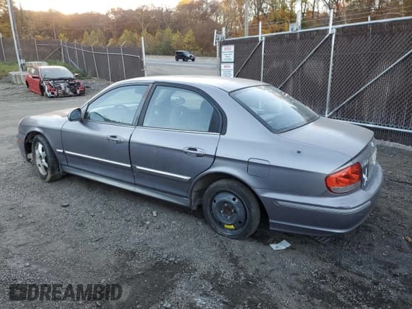 ✅ 2005 Hyundai Sonata GLS • VIN: KMHWF35H95A137332 • Lot: 90840785. Wystawiony na Copart z przebiegiem Nie podano. Bezpłatny archiwum sprzedaży aukcyjnych z USA i szczegółowy raport historii pojazdu na DreamBid. Zdjęcie 2.