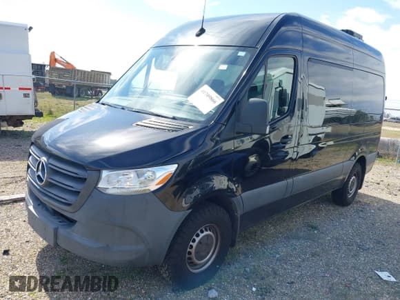 ✅ 2019 Mercedes-Benz Sprinter Passenger • VIN: WDZPF0CD5KP160624 • Lot: 41709866. Listed on IAAI with 96,246 mi. Free auction sales archive from the USA and detailed vehicle history report at DreamBid. Image 17.
