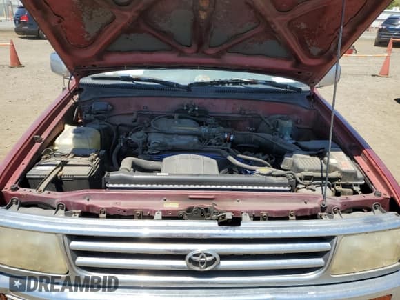 ✅ 1994 Toyota T100 • VIN: JT4VD10C5R0018887 • Lot: 66042254. Listed on Copart with 329,073 mi. Free auction sales archive from the USA and detailed vehicle history report at DreamBid. Image 11.