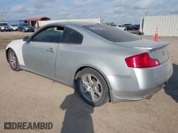 ✅ 2007 Infiniti G35 • VIN: JNKCV54E47M909166 • Lot: 42976690. Listed on IAAI with 205,884 mi. Free auction sales archive from the USA and detailed vehicle history report at DreamBid. Image 3.
