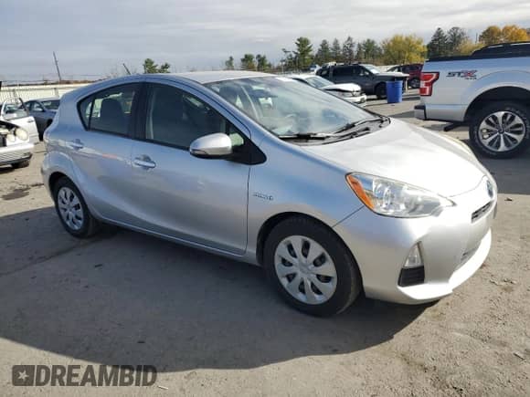 2012 Toyota Prius Two with VIN JTDKDTB3XC1527564, listed as a Copart auction lot 89484385 with 128,250 mi miles and Salvage title. Bid and sale history available at DreamBid. Image 4.