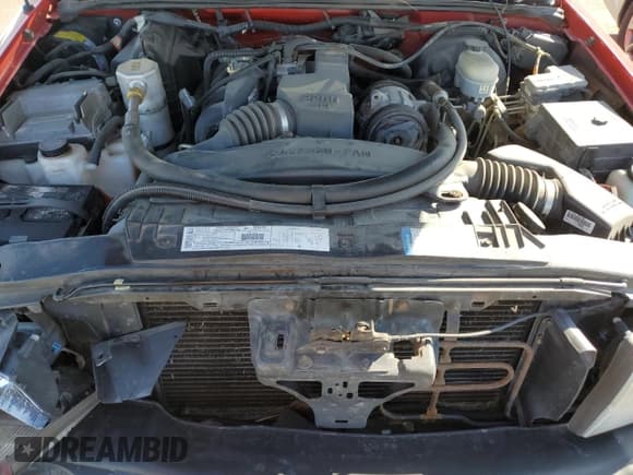 ✅ 2000 GMC Sonoma SL • VIN: 1GTCS145XYK251238 • Lot: 77899534. Wystawiony na Copart z przebiegiem 61 827 mil. Bezpłatny archiwum sprzedaży aukcyjnych z USA i szczegółowy raport historii pojazdu na DreamBid. Zdjęcie 11.