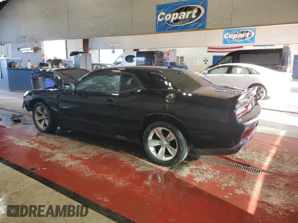 2018 Dodge Challenger SXT z VIN 2C3CDZAG0JH236229, wystawiony jako Copart lot #84886725 z przebiegiem 73 576 mil mil oraz Szkoda całkowita • Salvage title. Historia ofert i sprzedaży dostępna na DreamBid. Obrazek 2.