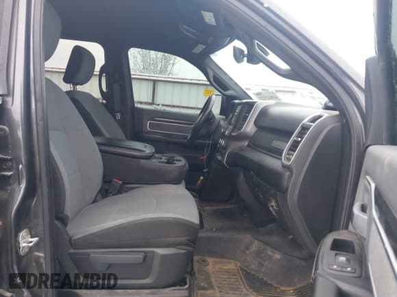 ✅ 2021 Ram 2500 Big Horn • VIN: 3C6UR5DJ2MG625774 • Lot: 43812123. Listed on IAAI with 123,394 mi. Free auction sales archive from the USA and detailed vehicle history report at DreamBid. Image 5.