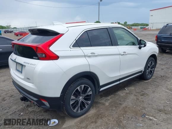 ✅ 2019 Mitsubishi Eclipse Cross SE • VIN: JA4AT5AA4KZ051817 • Lot: 42102776. Wystawiony na IAAI z przebiegiem 62 291 mil. Bezpłatny archiwum sprzedaży aukcyjnych z USA i szczegółowy raport historii pojazdu na DreamBid. Zdjęcie 4.