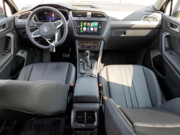 ✅ 2022 Volkswagen Tiguan SE • VIN: 3VV2B7AX3NM081119 • Lot: 67534515. Wystawiony na Copart z przebiegiem 60 174 mil. Bezpłatny archiwum sprzedaży aukcyjnych z USA i szczegółowy raport historii pojazdu na DreamBid. Zdjęcie 8.