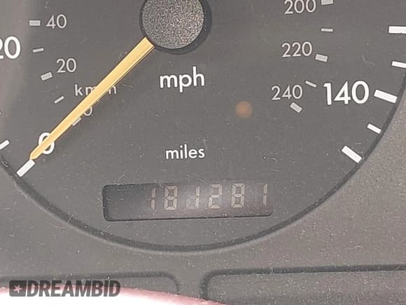 ✅ 2004 Mercedes-Benz M 350 • VIN: 4JGAB57E84A494729 • Lot: 42645064. Listed on IAAI with 181,281 mi. Free auction sales archive from the USA and detailed vehicle history report at DreamBid. Image 7.