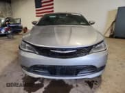 ✅ 2016 Chrysler 200 S • VIN: 1C3CCCBB5GN172966 • Lot: 91805305. Wystawiony na Copart z przebiegiem 101 576 mil. Bezpłatny archiwum sprzedaży aukcyjnych z USA i szczegółowy raport historii pojazdu na DreamBid. Zdjęcie 5.