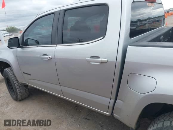 ✅ 2017 Chevrolet Colorado 2WD WT • VIN: 1GCGSBEN4H1303233 • Lot: 42896855. Listed on IAAI with 159,577 mi. Free auction sales archive from the USA and detailed vehicle history report at DreamBid. Image 14.
