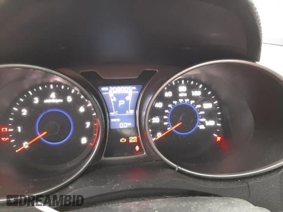 ✅ 2015 Hyundai Veloster • VIN: KMHTC6AD1FU236632 • Lot: 70816432. Wystawiony na Copart z przebiegiem 208 005 mil. Bezpłatny archiwum sprzedaży aukcyjnych z USA i szczegółowy raport historii pojazdu na DreamBid. Zdjęcie 9.