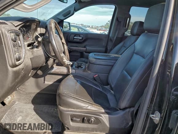 ✅ 2020 Chevrolet Silverado 1500 LTZ • VIN: 3GCUYGET3LG451588 • Lot: 95324355. Wystawiony na Copart z przebiegiem 117 631 mil. Bezpłatny archiwum sprzedaży aukcyjnych z USA i szczegółowy raport historii pojazdu na DreamBid. Zdjęcie 7.