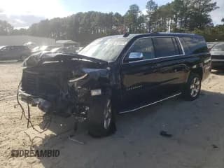 ✅ 2019 Chevrolet Suburban Premier • VIN: 1GNSKJKC0KR359662 • Lot: 82720775. Wystawiony na Copart z przebiegiem 118 129 mil. Bezpłatny archiwum sprzedaży aukcyjnych z USA i szczegółowy raport historii pojazdu na DreamBid. Zdjęcie 1.