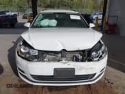 ✅ 2016 Volkswagen Golf TSI S • VIN: 3VWC17AU2GM515753 • Lot: 43357098. Wystawiony na IAAI z przebiegiem 129 787 mil. Bezpłatny archiwum sprzedaży aukcyjnych z USA i szczegółowy raport historii pojazdu na DreamBid. Zdjęcie 6.