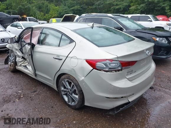 ✅ 2017 Hyundai Elantra SE • VIN: KMHD84LF0HU176645 • Лот: 42538873. Опубликован ранее на IAAI с пробегом 144 471 миль. Бесплатный доступ к архиву аукционных продаж из США и подробный отчёт об истории автомобиля на DreamBid. Изображение 3.