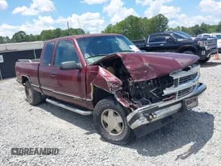 1998 Chevrolet Silverado 1500 z VIN 2GCEK19R5W1170696, wystawiony jako IAAI lot #42845918 z przebiegiem 315 579 mil mil oraz . Historia ofert i sprzedaży dostępna na DreamBid. Obrazek 1.