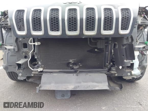 ✅ 2015 Jeep Cherokee Limited • VIN: 1C4PJMDB4FW763787 • Lot: 43565541. Listed on IAAI with 108,169 mi. Free auction sales archive from the USA and detailed vehicle history report at DreamBid. Image 6.