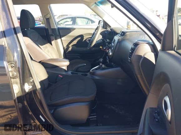 ✅ 2016 Kia Soul • VIN: KNDJN2A28G7338782 • Лот: 40888960. Опубликован ранее на IAAI с пробегом 88 565 миль. Бесплатный доступ к архиву аукционных продаж из США и подробный отчёт об истории автомобиля на DreamBid. Изображение 5.