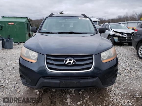✅ 2011 Hyundai Santa Fe GLS • VIN: 5XYZGDAG2BG079111 • Lot: 84824394. Listed on Copart with 158,377 mi. Free auction sales archive from the USA and detailed vehicle history report at DreamBid. Image 5.