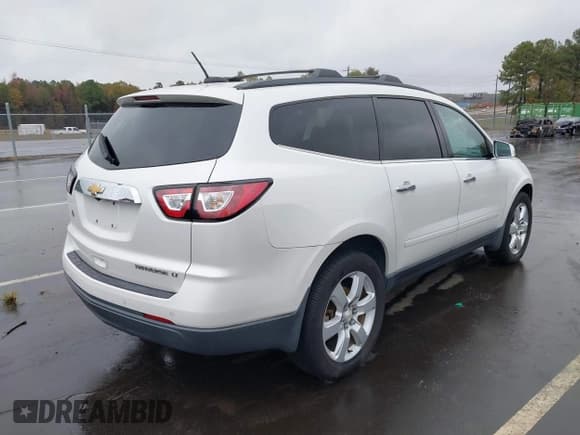 ✅ 2016 Chevrolet Traverse LT • VIN: 1GNKRGKD2GJ150940 • Lot: 43579665. Listed on IAAI with 88,893 mi. Free auction sales archive from the USA and detailed vehicle history report at DreamBid. Image 4.