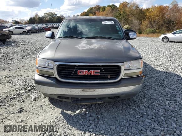✅ 2002 GMC Sierra 1500 SLE • VIN: 1GTEC19V62E112597 • Lot: 77133154. Listed on Copart with 288,080 mi. Free auction sales archive from the USA and detailed vehicle history report at DreamBid. Image 5.