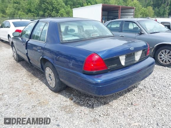 ✅ 2005 Ford Police Interceptor • VIN: 2FAHP71W45X123163 • Lot: 42541578. Listed on IAAI with 193,689 mi. Free auction sales archive from the USA and detailed vehicle history report at DreamBid. Image 3.