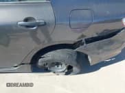 ✅ 2009 Toyota Corolla • VIN: 1NXBU40E29Z103776 • Lot: 43498034. Wystawiony na IAAI z przebiegiem 256 207 mil. Bezpłatny archiwum sprzedaży aukcyjnych z USA i szczegółowy raport historii pojazdu na DreamBid. Zdjęcie 6.