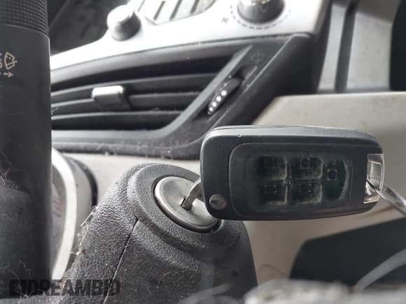 ✅ 2013 Chevrolet Equinox LTZ • VIN: 2GNFLGEK6D6284579 • Lot: 43651540. Listed on IAAI with 171,896 mi. Free auction sales archive from the USA and detailed vehicle history report at DreamBid. Image 11.