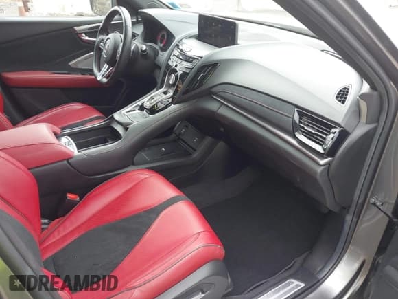 ✅ 2024 Acura RDX w/A-Spec Package • VIN: 5J8TC2H64RL035825 • Lot: 43505416. Wystawiony na IAAI z przebiegiem 10 006 mil. Bezpłatny archiwum sprzedaży aukcyjnych z USA i szczegółowy raport historii pojazdu na DreamBid. Zdjęcie 5.