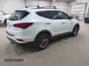 2017 Hyundai Santa Fe 2.4L с VIN 5XYZU3LB8HG395111, выставлен на аукционе IAAI как лот 43382949 с пробегом 151 972 миль миль и . История ставок и продаж доступна на DreamBid. Изображение 4.