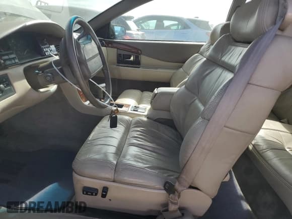 ✅ 1993 Cadillac Eldorado • VIN: 1G6EL1296PU617343 • Lot: 47745985. Listed on Copart with 84,713 mi. Free auction sales archive from the USA and detailed vehicle history report at DreamBid. Image 7.