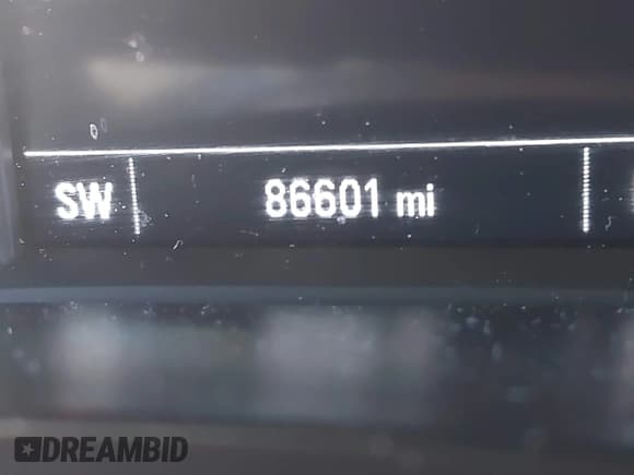 ✅ 2021 Chevrolet Traverse LT Cloth • VIN: 1GNERGKW8MJ246758 • Lot: 42008379. Listed on IAAI with 86,601 mi. Free auction sales archive from the USA and detailed vehicle history report at DreamBid. Image 15.