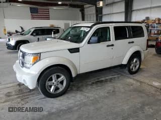 ✅ 2007 Dodge Nitro SLT • VIN: 1D8GU58K07W656827 • Lot: 72022195. Wystawiony na Copart z przebiegiem 155 785 mil. Bezpłatny archiwum sprzedaży aukcyjnych z USA i szczegółowy raport historii pojazdu na DreamBid. Zdjęcie 1.