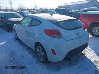 ✅ 2012 Hyundai Veloster w/Gray Int • VIN: KMHTC6ADXCU042144 • Lot: 41306542. Wystawiony na IAAI z przebiegiem 179 113 mil. Bezpłatny archiwum sprzedaży aukcyjnych z USA i szczegółowy raport historii pojazdu na DreamBid. Zdjęcie 3.