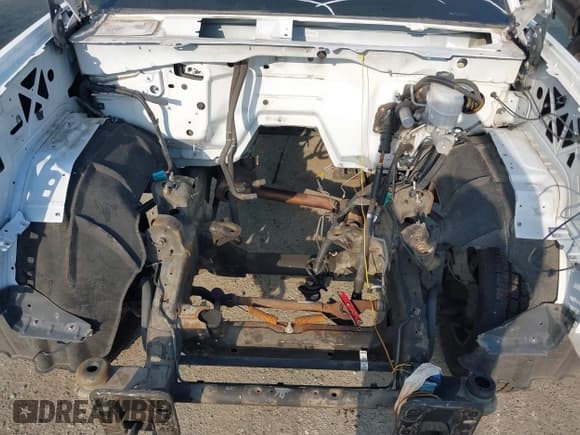 ✅ 2015 Chevrolet Silverado 2500HD Work Truck • VIN: 1GC0CUEG4FZ105505 • Лот: 43070720. Опубликован ранее на IAAI с пробегом Не указан. Бесплатный доступ к архиву аукционных продаж из США и подробный отчёт об истории автомобиля на DreamBid. Изображение 10.