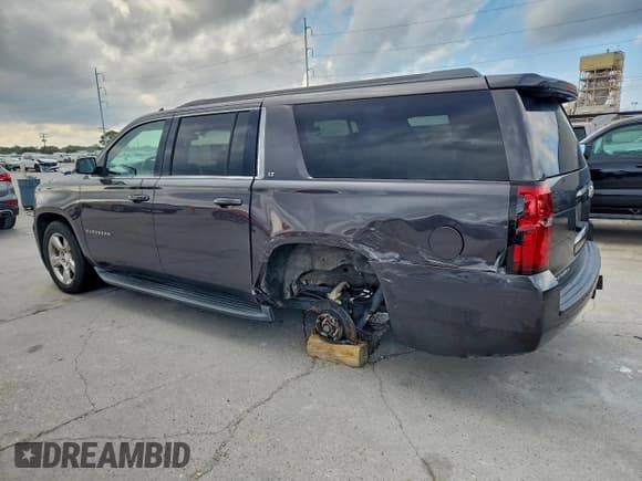 ✅ 2016 Chevrolet Suburban LT • VIN: 1GNSCHKC6GR430487 • Lot: 92749885. Listed on Copart with 73,547 mi. Free auction sales archive from the USA and detailed vehicle history report at DreamBid. Image 2.