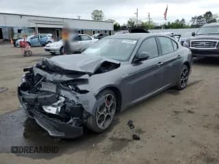 ✅ 2024 Alfa Romeo Giulia Veloce • VIN: ZARFANBN8R7678289 • Lot: 55443895. Wystawiony na Copart z przebiegiem Nie podano. Bezpłatny archiwum sprzedaży aukcyjnych z USA i szczegółowy raport historii pojazdu na DreamBid. Zdjęcie 1.