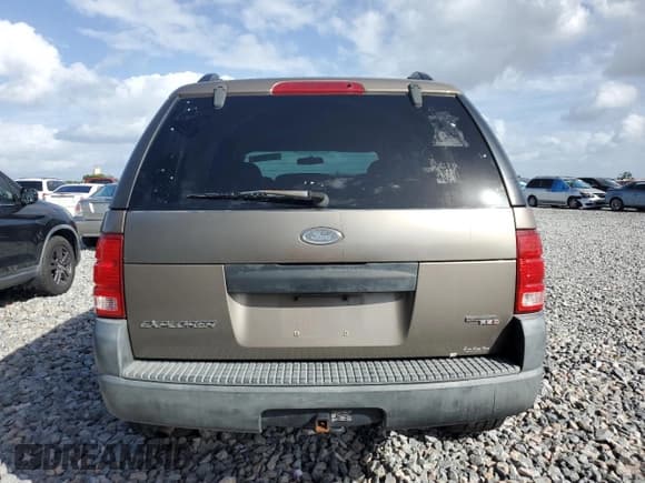 ✅ 2005 Ford Explorer XLS • VIN: 1FMZU62K85UA27357 • Lot: 85119725. Listed on Copart with 177,024 mi. Free auction sales archive from the USA and detailed vehicle history report at DreamBid. Image 6.