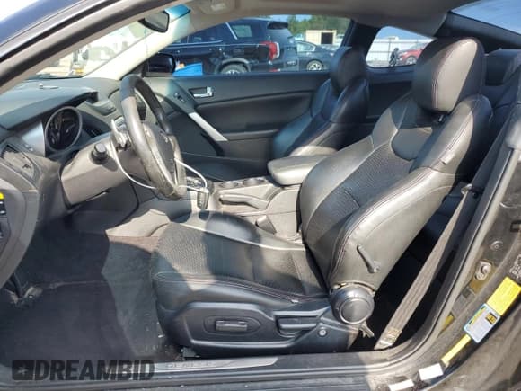 ✅ 2010 Hyundai Genesis Coupe Grand Touring • VIN: KMHHU6KH8AU040717 • Lot: 68974975. Listed on Copart with 115,351 mi. Free auction sales archive from the USA and detailed vehicle history report at DreamBid. Image 7.