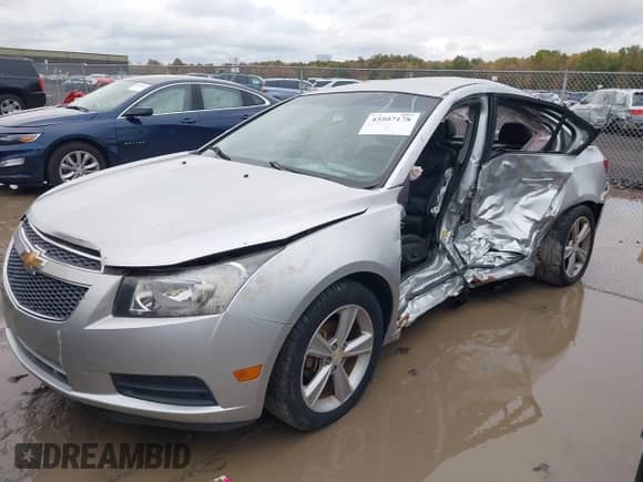 2014 Chevrolet Cruze 2LT with VIN 1G1PE5SB0E7135532, listed as a IAAI auction lot 43507178 with 100,363 mi miles and . Bid and sale history available at DreamBid. Image 20.