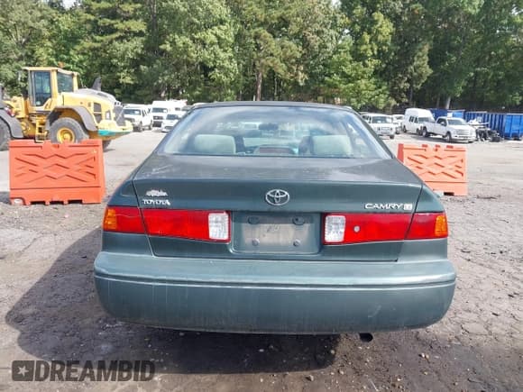 ✅ 2000 Toyota Camry CE • VIN: 4T1BG22K1YU674074 • Лот: 43432384. Опубликован ранее на IAAI с пробегом 281 449 миль. Бесплатный доступ к архиву аукционных продаж из США и подробный отчёт об истории автомобиля на DreamBid. Изображение 15.