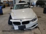 ✅ 2015 BMW 4 Series 428i xDrive • VIN: WBA3V9C54FP798543 • Lot: 42087475. Wystawiony na Copart z przebiegiem Nie podano. Bezpłatny archiwum sprzedaży aukcyjnych z USA i szczegółowy raport historii pojazdu na DreamBid. Zdjęcie 5.