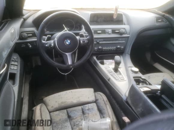 ✅ 2018 BMW 6 Series 640i xDrive • VIN: WBA6D2C55JGT73459 • Lot: 52456475. Wystawiony na Copart z przebiegiem Nie podano. Bezpłatny archiwum sprzedaży aukcyjnych z USA i szczegółowy raport historii pojazdu na DreamBid. Zdjęcie 8.