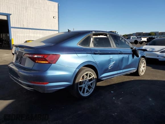 ✅ 2019 Volkswagen Jetta S • VIN: 3VWN57BU9KM050277 • Lot: 85533275. Listed on Copart with 59,259 mi. Free auction sales archive from the USA and detailed vehicle history report at DreamBid. Image 3.