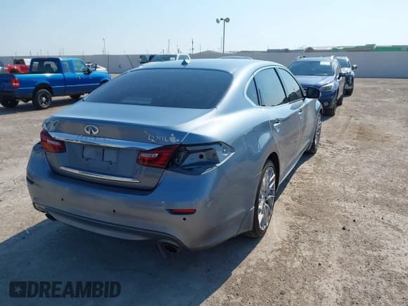 ✅ 2017 Infiniti Q70 3.7 • VIN: JN1BY1PP7HM170423 • Лот: 43066538. Опубликован ранее на IAAI с пробегом 118 599 миль. Бесплатный доступ к архиву аукционных продаж из США и подробный отчёт об истории автомобиля на DreamBid. Изображение 4.