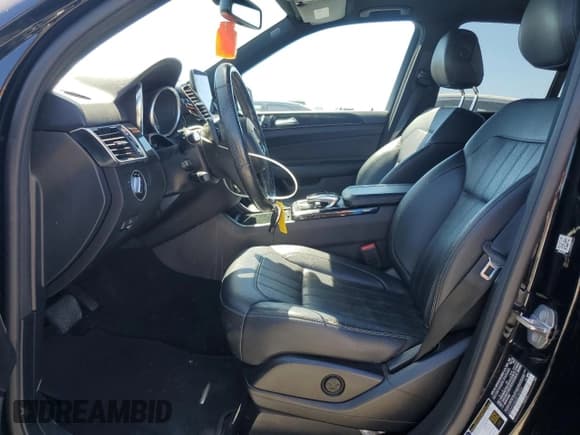 ✅ 2018 Mercedes-Benz GLE 350 • VIN: 4JGDA5HB0JB140326 • Лот: 69316665. Опубликован ранее на Copart с пробегом 104 834 миль. Бесплатный доступ к архиву аукционных продаж из США и подробный отчёт об истории автомобиля на DreamBid. Изображение 7.