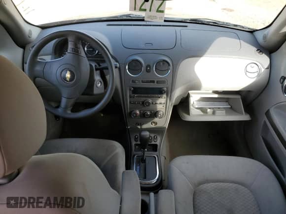 2006 Chevrolet HHR LT z VIN 3GNDA23P36S549218, wystawiony jako Copart lot #78661954 z przebiegiem Nie podano mil oraz Czysty tytuł • Clean title. Historia ofert i sprzedaży dostępna na DreamBid. Obrazek 8.