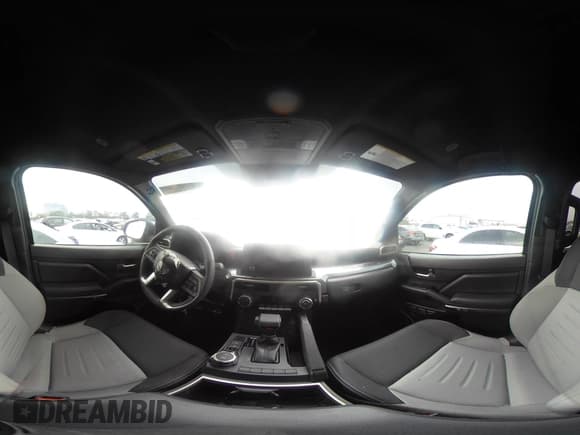 ✅ 2025 Toyota Tacoma SR5 • VIN: 3TMLB5JN5SM124179 • Лот: 43690007. Опубликован ранее на IAAI с пробегом 2 428 миль. Бесплатный доступ к архиву аукционных продаж из США и подробный отчёт об истории автомобиля на DreamBid. Изображение 21.